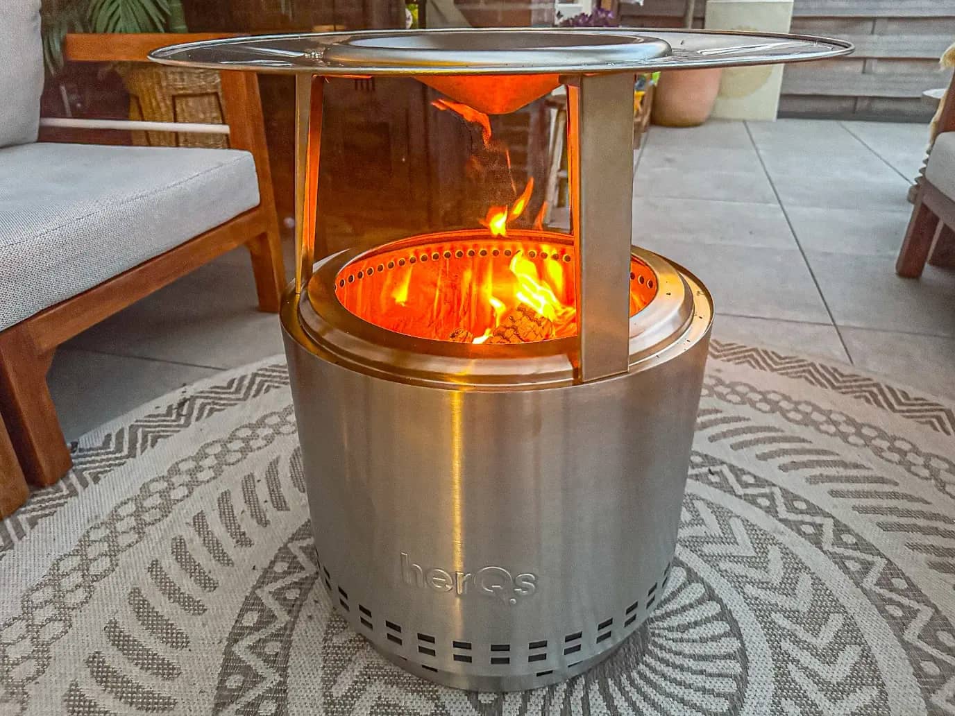herQs Smokeless Firepit Blaze Review: Truly Smoke-Free Enjoyment?